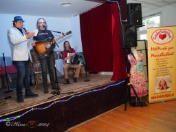 Künstler helfen Kinder - Mit Musik zur Menschlichkeit